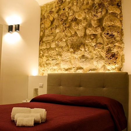 B&B Matt Ros Noto Buitenkant foto